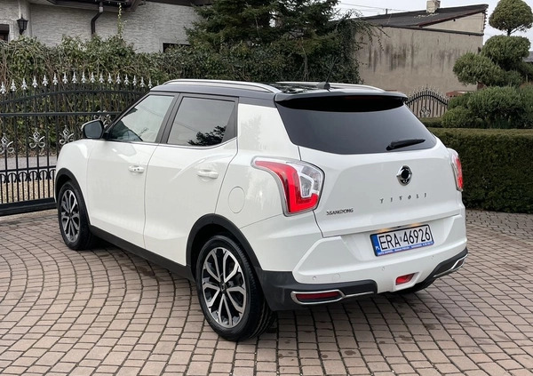 SsangYong Tivoli cena 53000 przebieg: 34000, rok produkcji 2018 z Siechnice małe 254